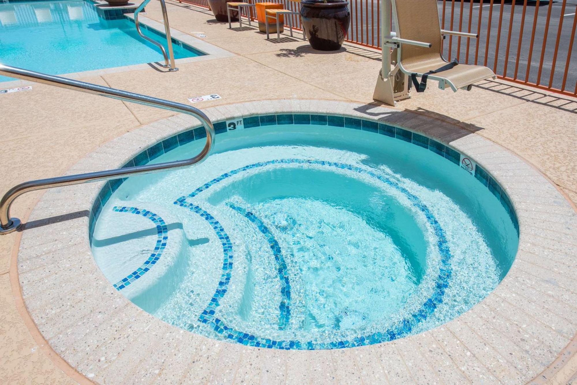 Hampton Inn & Suites Phoenix - East Mesa In Gilbert Exterior photo